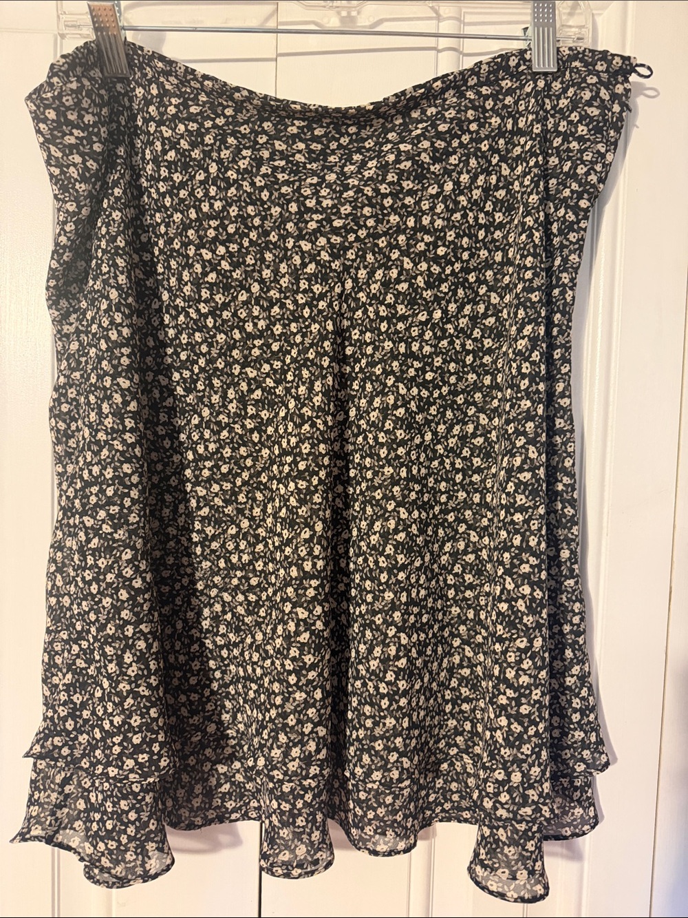 Express Black Floral Midi Skirt with Cream Blossoms